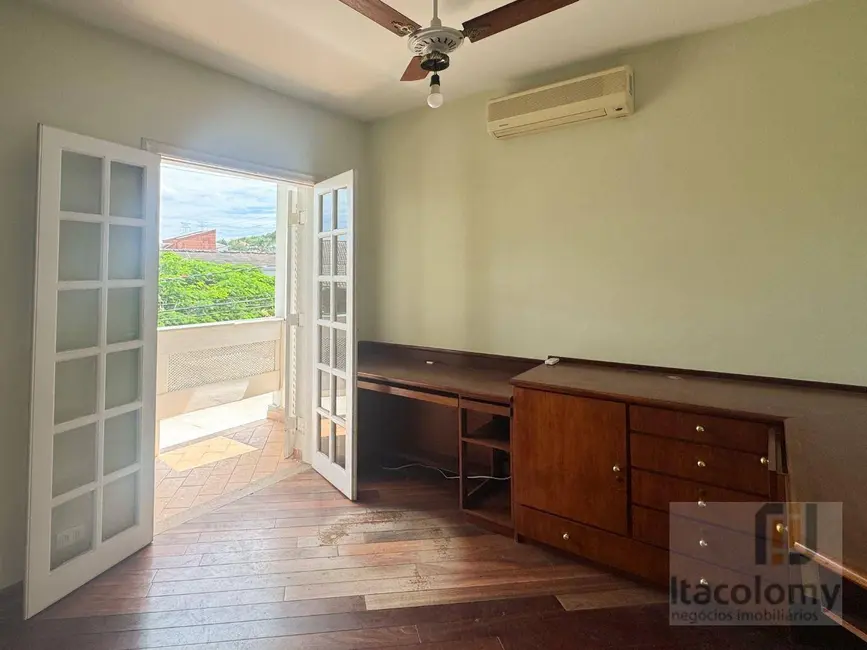 Foto 3 de Casa de Condomínio com 4 quartos à venda, 360m2 em Santana De Parnaiba - SP