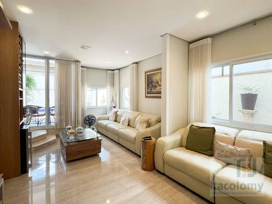 Foto 8 de Casa de Condomínio com 3 quartos à venda, 300m2 em Santana De Parnaiba - SP