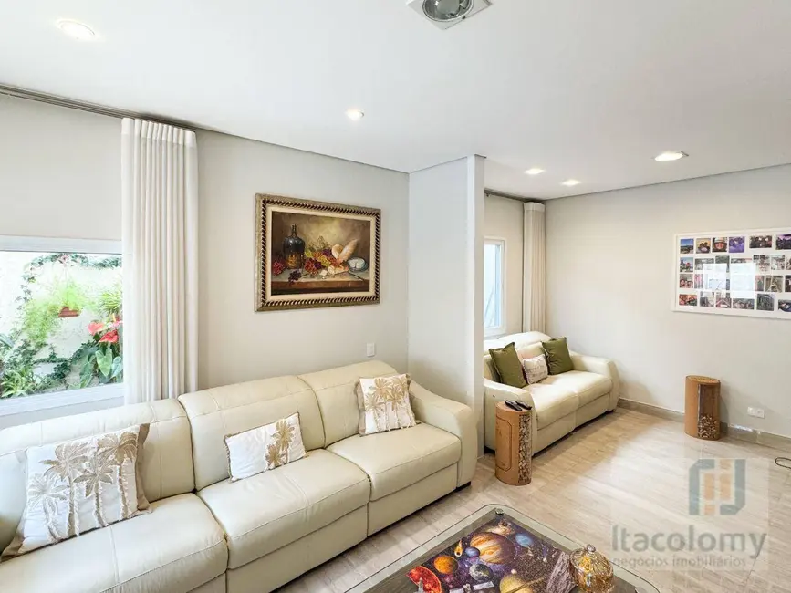 Foto 3 de Casa de Condomínio com 3 quartos à venda, 300m2 em Santana De Parnaiba - SP