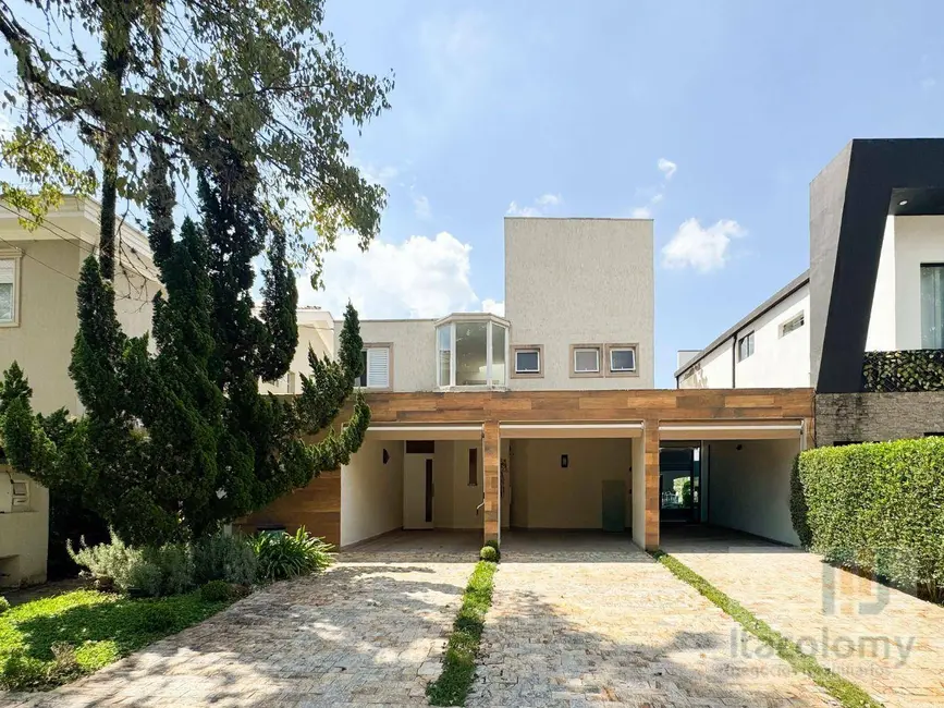 Foto 1 de Casa de Condomínio com 3 quartos à venda, 300m2 em Santana De Parnaiba - SP
