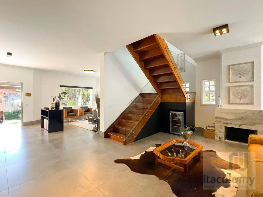 Foto 1 de Casa de Condomínio com 4 quartos à venda, 369m2 em Santana De Parnaiba - SP