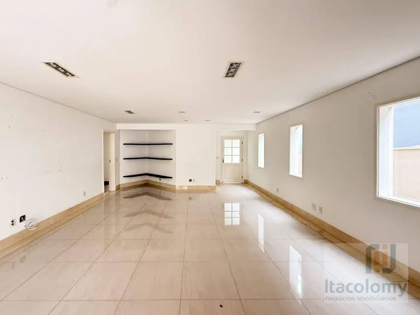 Foto 2 de Casa de Condomínio com 4 quartos à venda, 360m2 em Santana De Parnaiba - SP