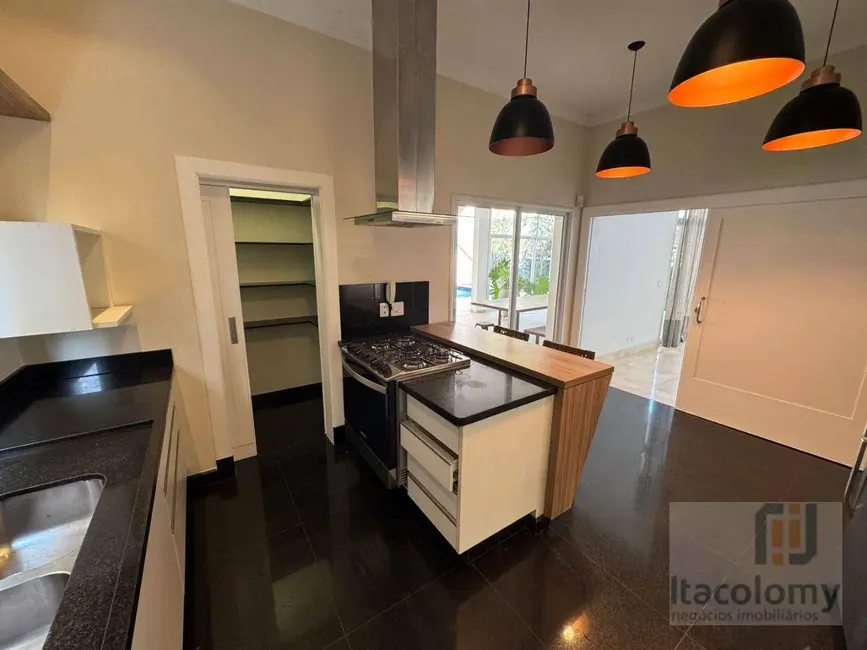 Foto 5 de Casa de Condomínio com 5 quartos para alugar, 525m2 em Tamboré, Santana De Parnaiba - SP