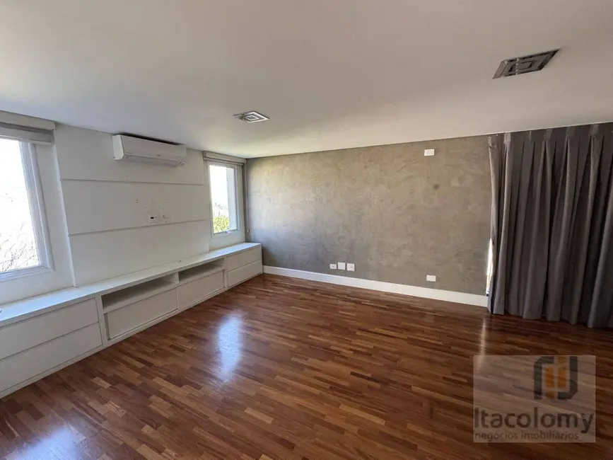 Foto 8 de Casa de Condomínio com 5 quartos para alugar, 525m2 em Tamboré, Santana De Parnaiba - SP