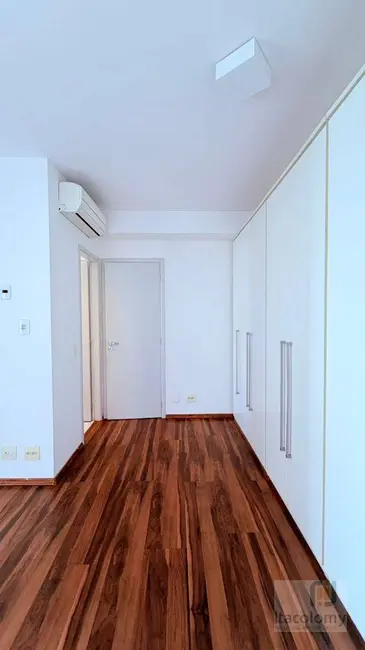 Apartamento com 2 quartos para alugar, 94m2 em Santana De Parnaiba - SP - imagem 8 Foto 8 de Apartamento com 2 quartos para alugar, 94m2 em Santana De Parnaiba - SP