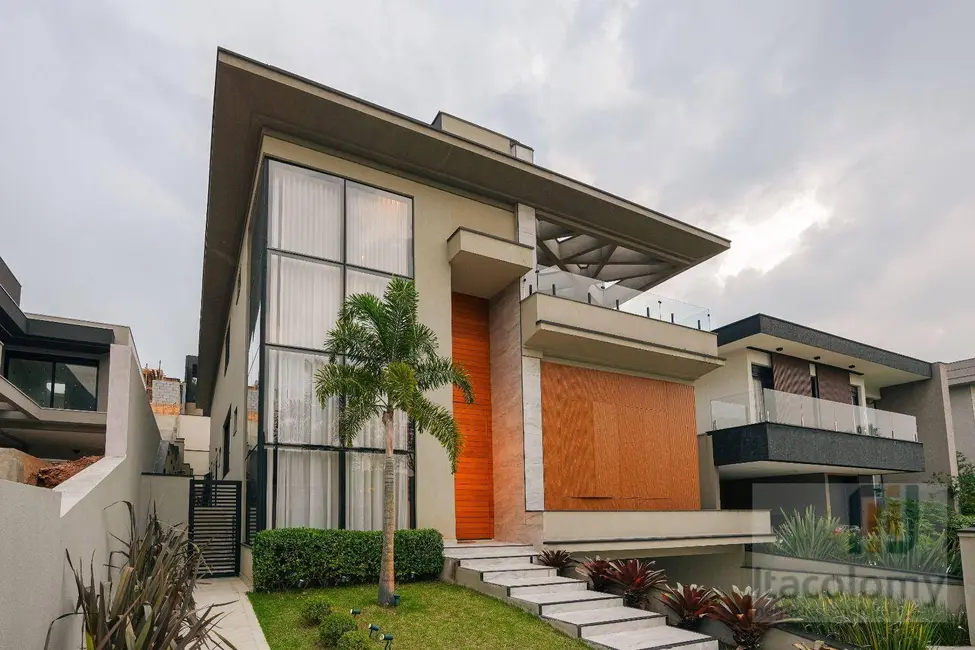 Foto 2 de Casa de Condomínio com 4 quartos à venda, 490m2 em Santana De Parnaiba - SP