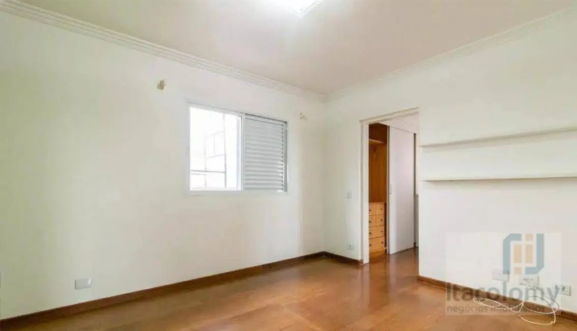 Foto 6 de Casa de Condomínio com 4 quartos à venda e para alugar, 360m2 em Santana De Parnaiba - SP