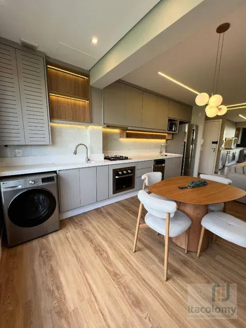 Apartamento com 3 quartos à venda e para alugar, 70m2 em Alphaville Empresarial, Barueri - SP - imagem 7 Foto 7 de Apartamento com 3 quartos à venda e para alugar, 70m2 em Alphaville Empresarial, Barueri - SP