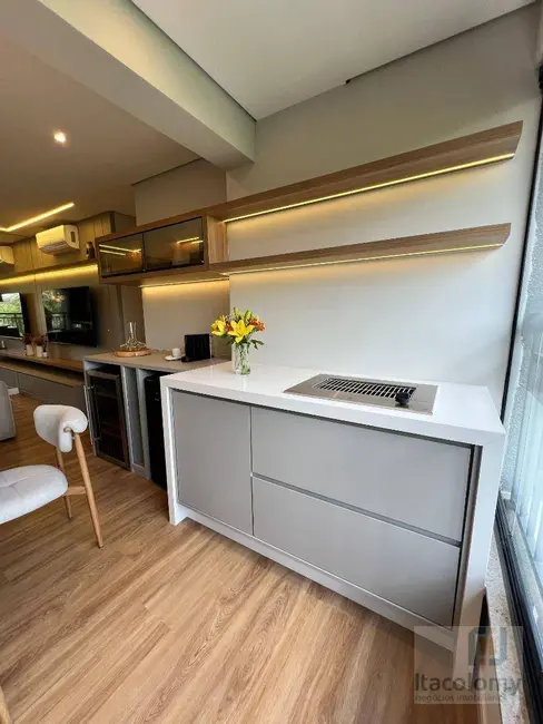 Apartamento com 3 quartos à venda e para alugar, 70m2 em Alphaville Empresarial, Barueri - SP - imagem 8 Foto 8 de Apartamento com 3 quartos à venda e para alugar, 70m2 em Alphaville Empresarial, Barueri - SP