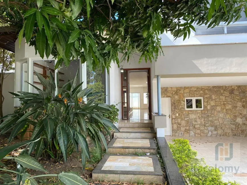 Foto 2 de Casa de Condomínio com 4 quartos para alugar, 560m2 em Barueri - SP