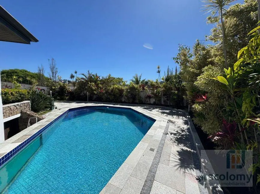 Foto 1 de Casa de Condomínio com 4 quartos para alugar, 740m2 em Barueri - SP