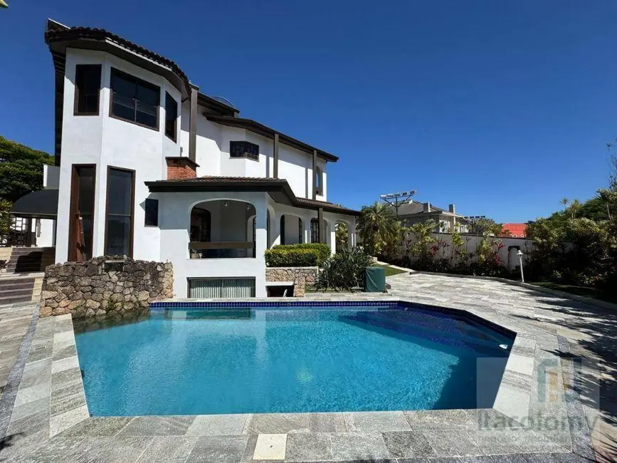 Foto 2 de Casa de Condomínio com 4 quartos para alugar, 740m2 em Barueri - SP