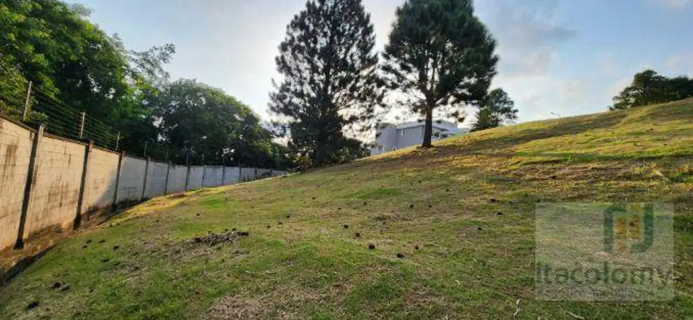 Foto 1 de Terreno / Lote à venda, 777m2 em Chácara dos Lagos, Carapicuiba - SP