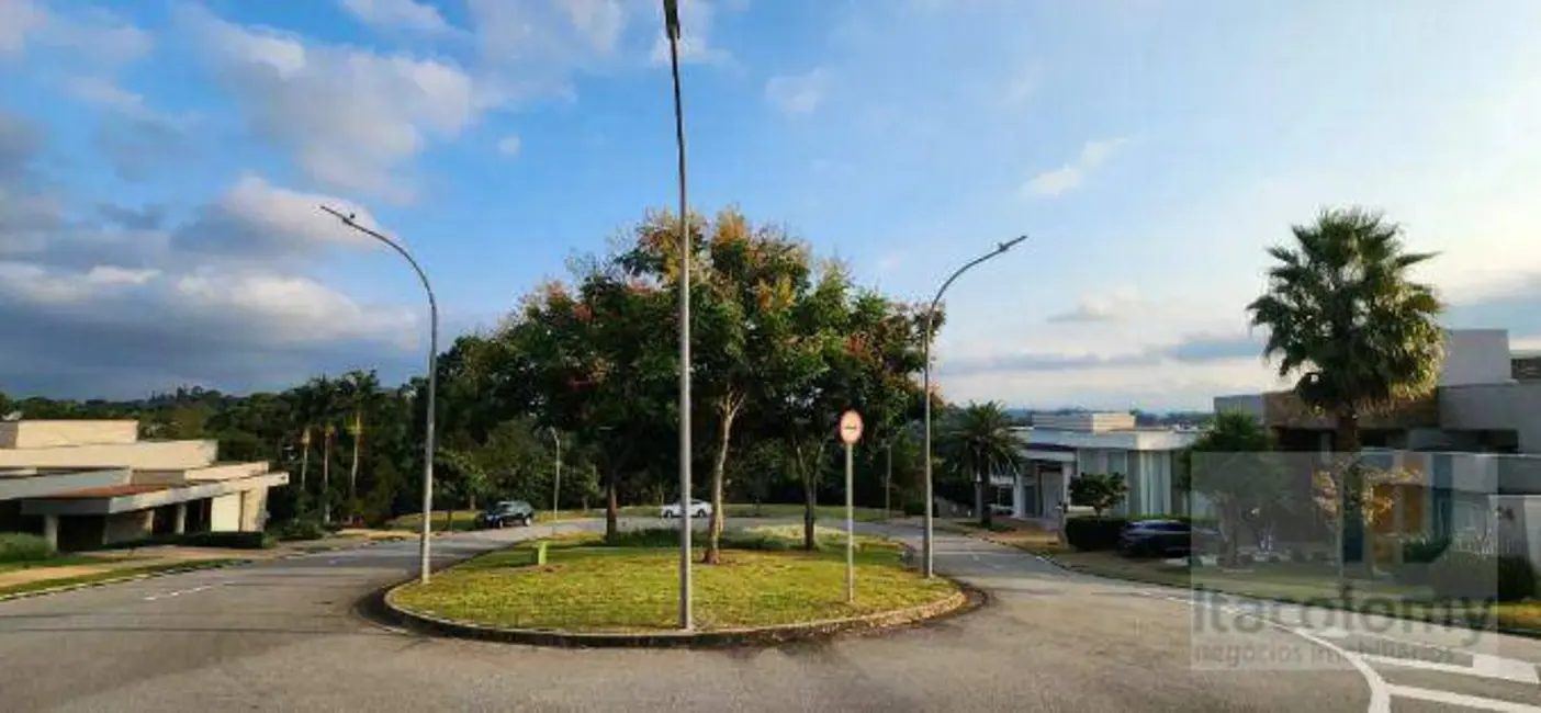 Foto 4 de Terreno / Lote à venda, 777m2 em Chácara dos Lagos, Carapicuiba - SP