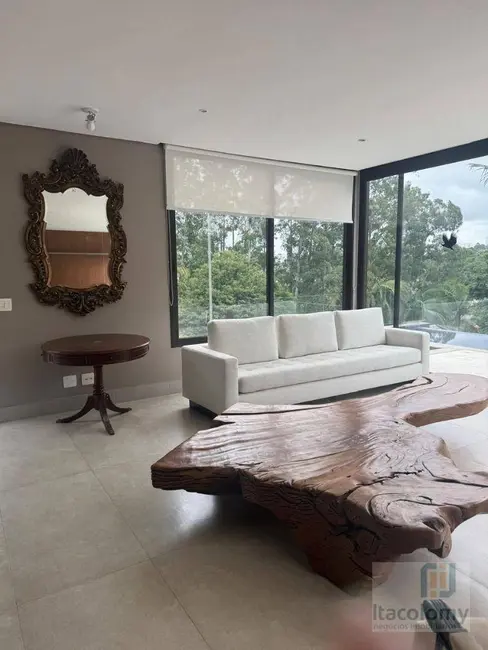 Foto 8 de Casa de Condomínio com 3 quartos para alugar, 2000m2 em Santana De Parnaiba - SP