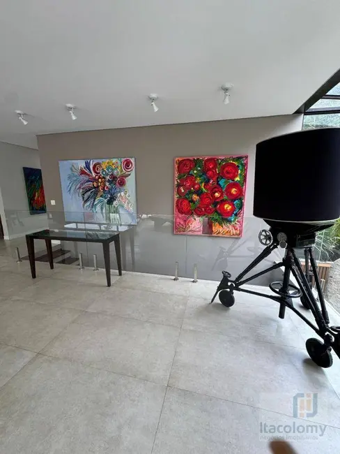 Foto 6 de Casa de Condomínio com 3 quartos para alugar, 2000m2 em Santana De Parnaiba - SP