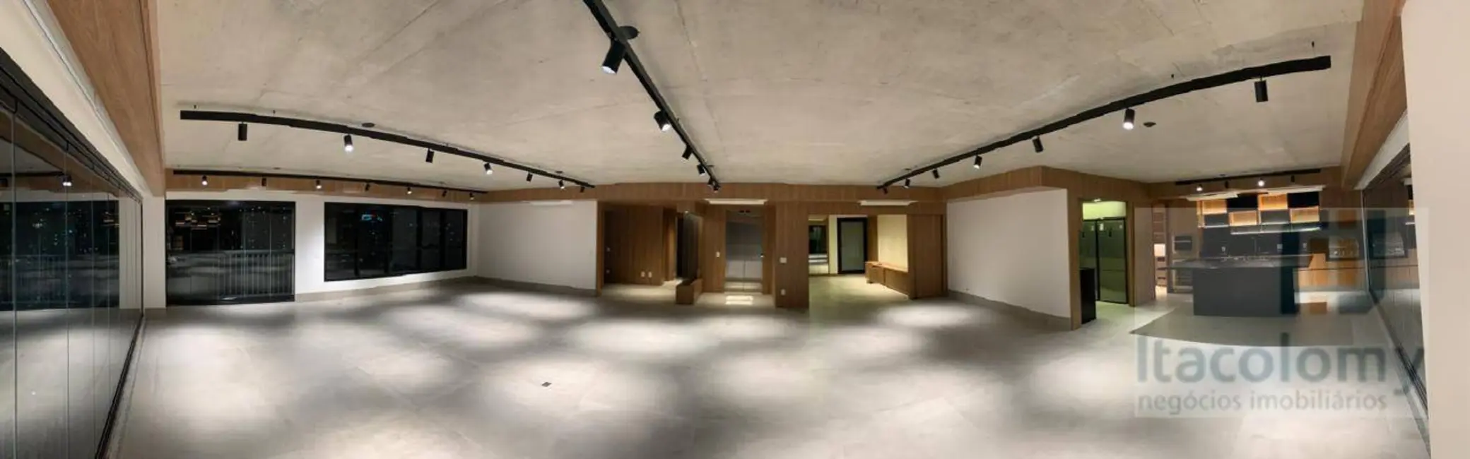 Foto 1 de Apartamento com 4 quartos para alugar, 360m2 em Barueri - SP