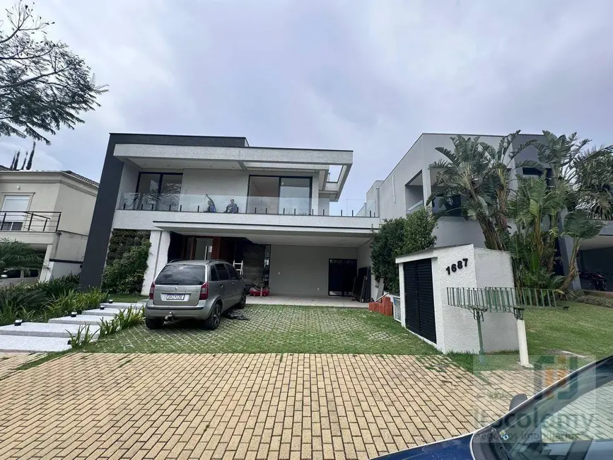 Foto 1 de Casa de Condomínio com 3 quartos à venda, 440m2 em Santana De Parnaiba - SP