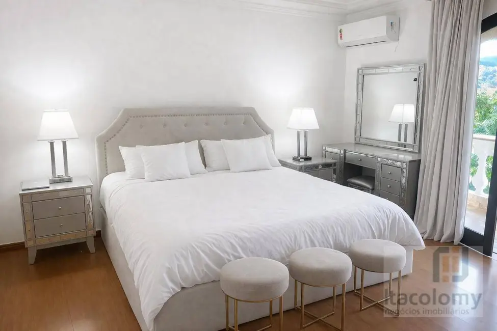 Foto 4 de Casa de Condomínio com 4 quartos à venda, 1000m2 em Santana De Parnaiba - SP