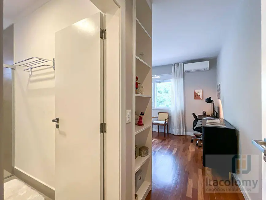 Foto 5 de Casa de Condomínio com 4 quartos à venda, 490m2 em Santana De Parnaiba - SP