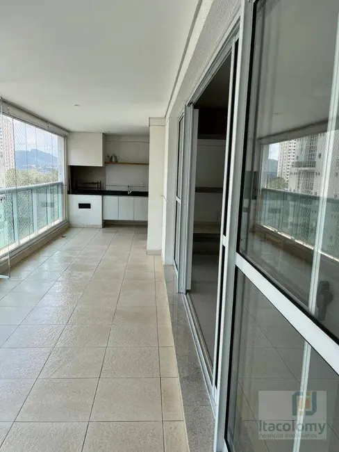 Foto 3 de Apartamento com 3 quartos à venda e para alugar, 235m2 em Alphaville Industrial, Barueri - SP