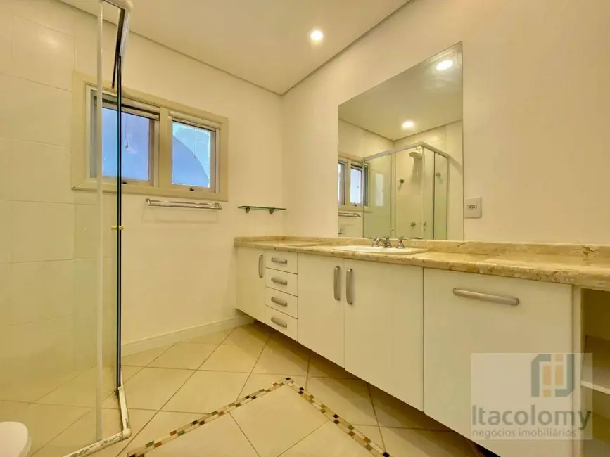 Foto 6 de Casa de Condomínio com 6 quartos para alugar, 736m2 em Santana De Parnaiba - SP