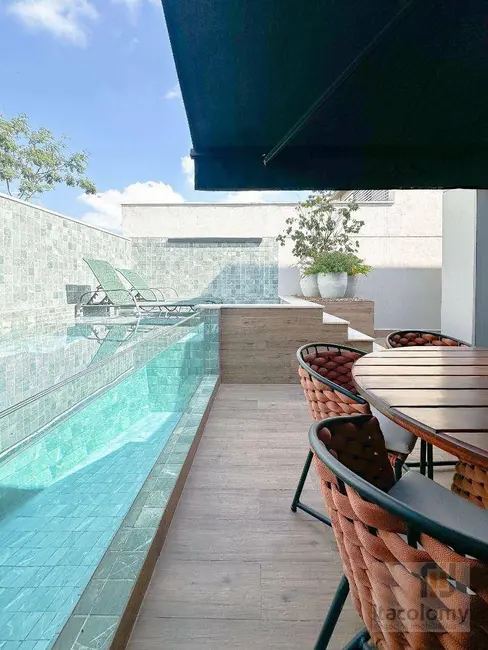 Foto 2 de Casa de Condomínio com 3 quartos à venda, 200m2 em Santana De Parnaiba - SP