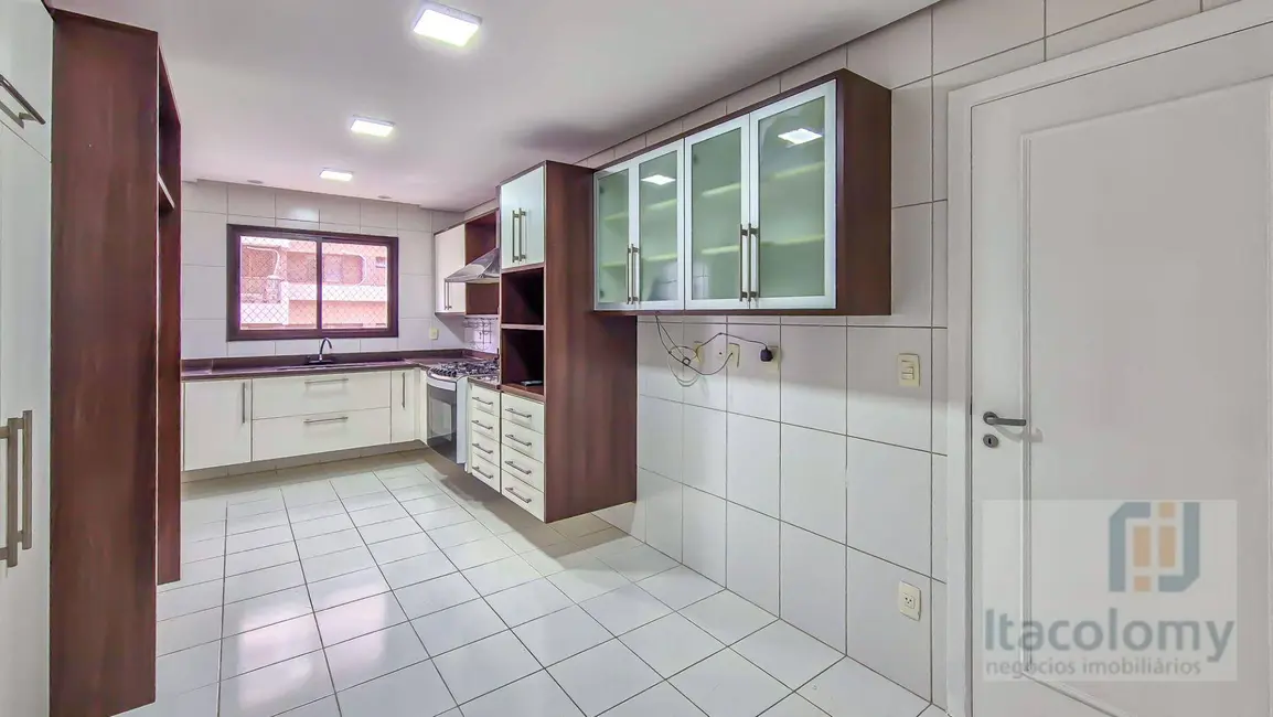 Foto 4 de Apartamento com 4 quartos à venda, 177m2 em Alphaville Industrial, Barueri - SP