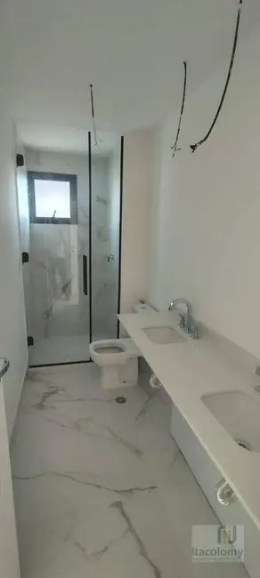 Apartamento com 2 quartos para alugar, 98m2 em Alphaville Empresarial, Barueri - SP - imagem 3 Foto 3 de Apartamento com 2 quartos para alugar, 98m2 em Alphaville Empresarial, Barueri - SP