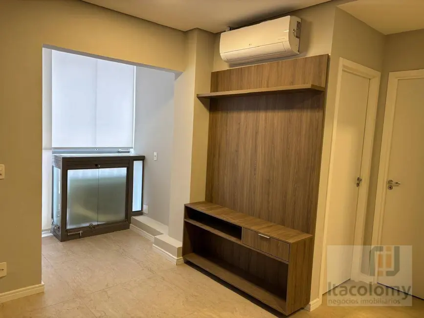 Foto 2 de Apartamento com 2 quartos à venda, 52m2 em Alphaville Empresarial, Barueri - SP