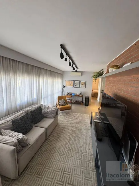 Foto 2 de Apartamento com 2 quartos à venda, 84m2 em Itaim Bibi, São Paulo - SP