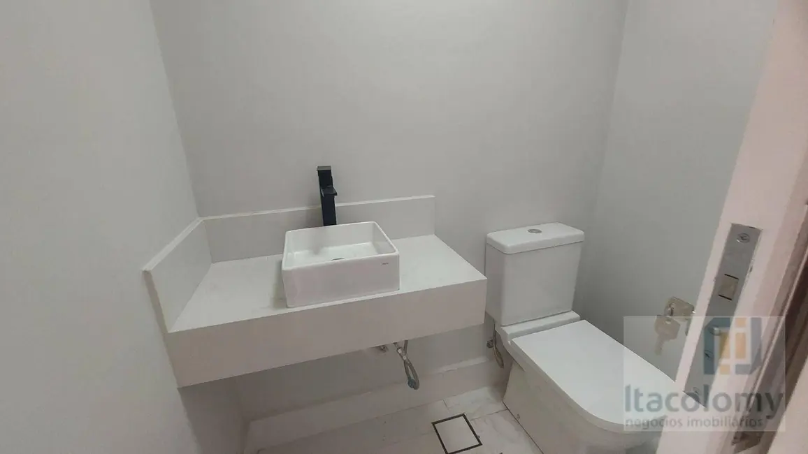 Foto 9 de Casa de Condomínio com 4 quartos para alugar, 400m2 em Santana De Parnaiba - SP