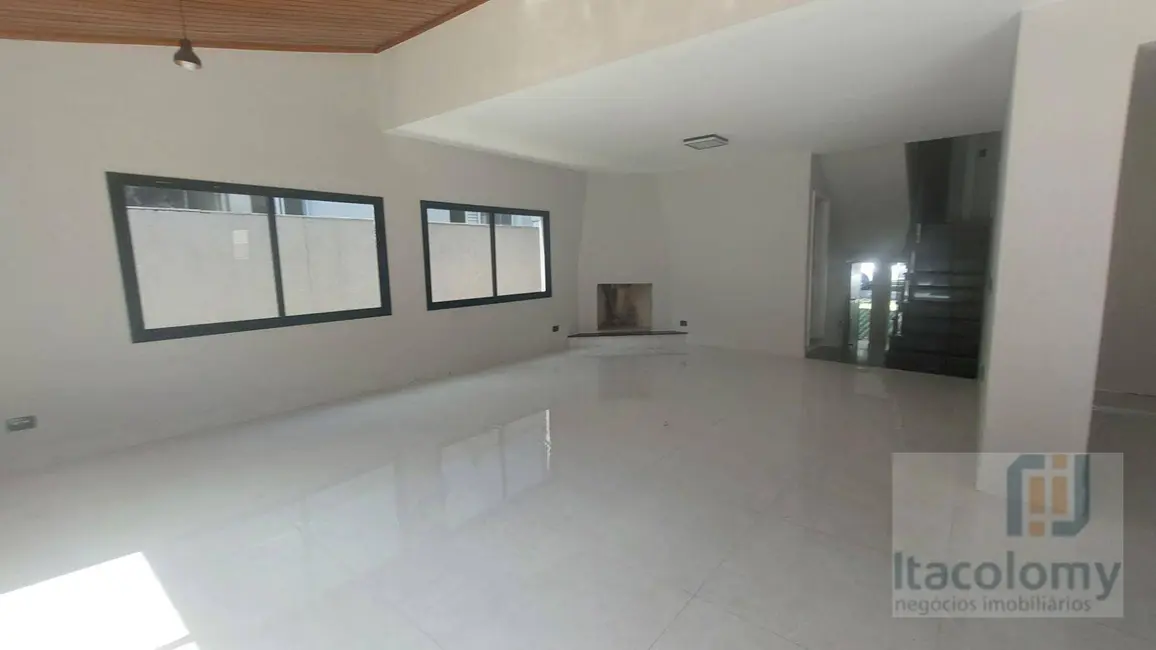Foto 5 de Casa de Condomínio com 4 quartos para alugar, 400m2 em Santana De Parnaiba - SP