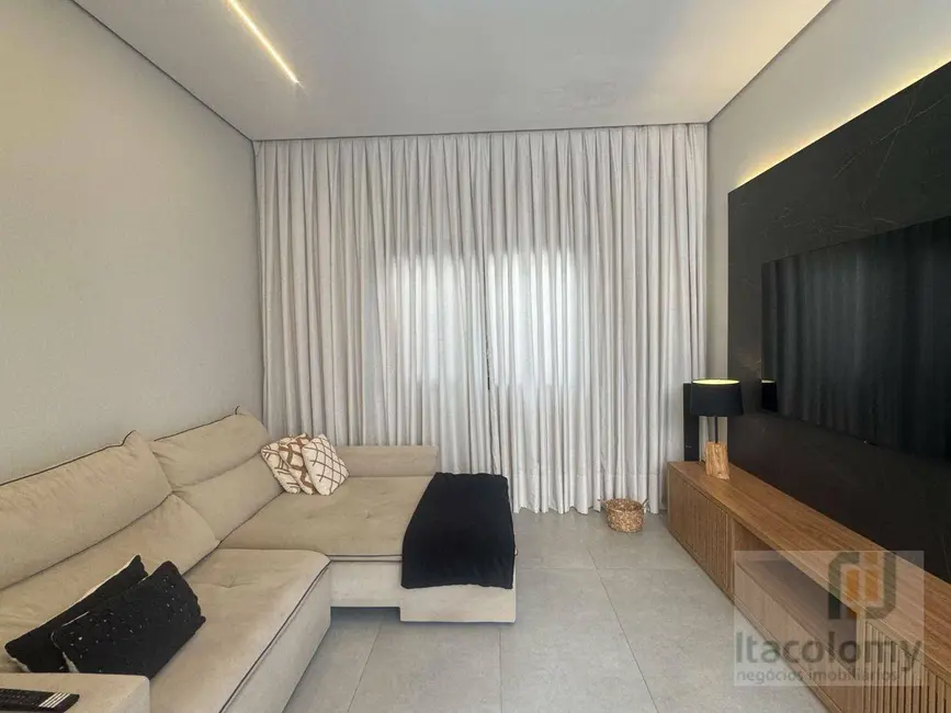 Casa de Condomínio com 4 quartos à venda, 490m2 em Santana De Parnaiba - SP - imagem 4 Foto 4 de Casa de Condomínio com 4 quartos à venda, 490m2 em Santana De Parnaiba - SP