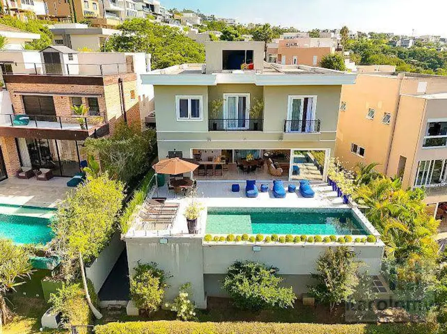 Casa de Condomínio com 4 quartos à venda, 574m2 em Santana De Parnaiba - SP - imagem 3 Foto 3 de Casa de Condomínio com 4 quartos à venda, 574m2 em Santana De Parnaiba - SP