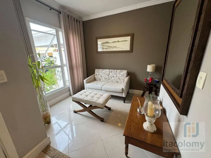 Foto 6 de Casa de Condomínio com 3 quartos à venda, 290m2 em Tamboré, Santana De Parnaiba - SP