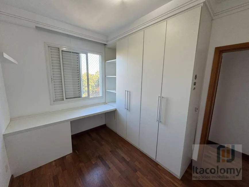 Apartamento com 3 quartos para alugar, 122m2 em Tamboré, Santana De Parnaiba - SP - imagem 9 Foto 9 de Apartamento com 3 quartos para alugar, 122m2 em Tamboré, Santana De Parnaiba - SP