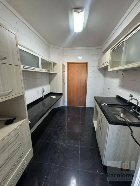 Apartamento com 3 quartos para alugar, 122m2 em Tamboré, Santana De Parnaiba - SP - imagem 4 Foto 4 de Apartamento com 3 quartos para alugar, 122m2 em Tamboré, Santana De Parnaiba - SP