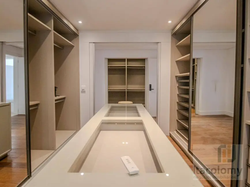 Foto 5 de Casa de Condomínio com 4 quartos à venda e para alugar, 761m2 em Tamboré, Santana De Parnaiba - SP