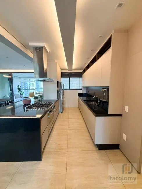 Foto 3 de Apartamento com 3 quartos à venda e para alugar, 282m2 em Alphaville Industrial, Barueri - SP