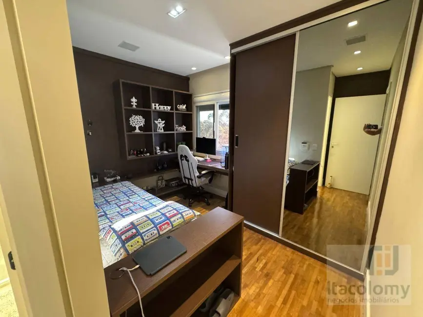 Foto 8 de Apartamento com 3 quartos à venda, 158m2 em Santana De Parnaiba - SP