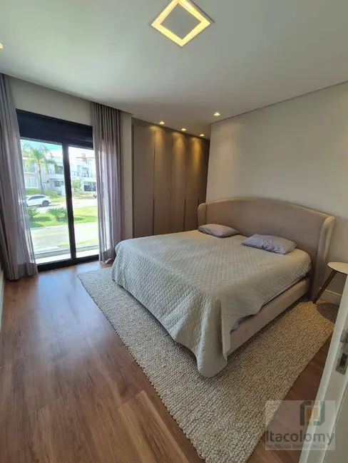Casa de Condomínio com 4 quartos à venda, 450m2 em Colinas da Anhangüera, Santana De Parnaiba - SP - imagem 6 Foto 6 de Casa de Condomínio com 4 quartos à venda, 450m2 em Colinas da Anhangüera, Santana De Parnaiba - SP