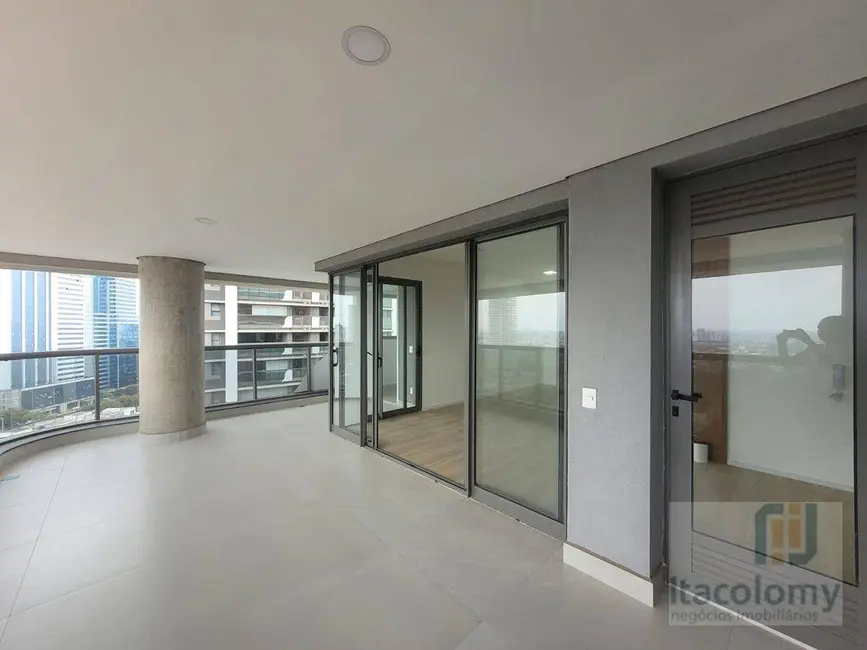 Foto 2 de Apartamento com 3 quartos à venda e para alugar, 175m2 em Barueri - SP