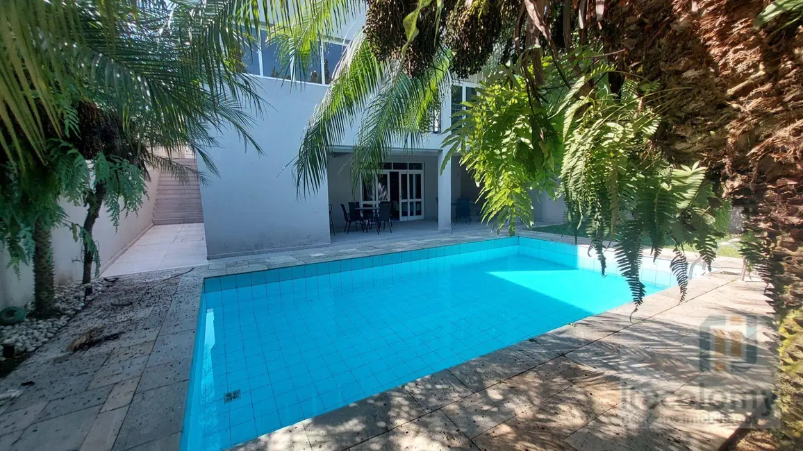 Casa de Condomínio com 4 quartos para alugar, 490m2 em Santana De Parnaiba - SP - imagem 6 Foto 6 de Casa de Condomínio com 4 quartos para alugar, 490m2 em Santana De Parnaiba - SP
