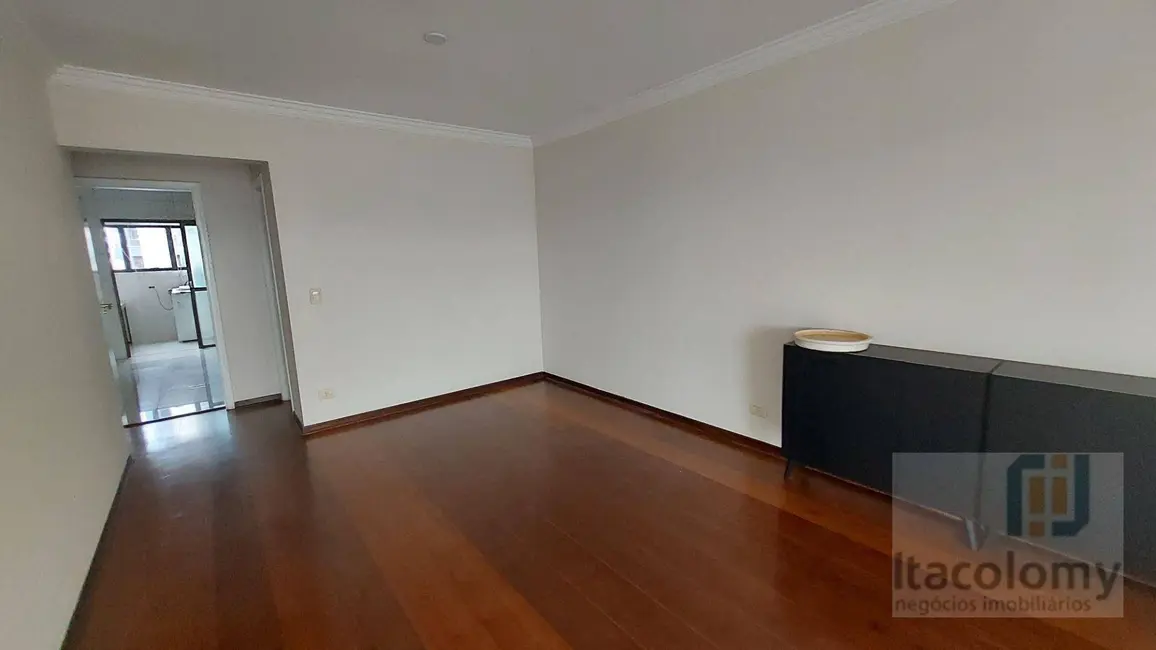 Apartamento com 3 quartos para alugar, 170m2 em Alphaville Industrial, Barueri - SP - imagem 8 Foto 8 de Apartamento com 3 quartos para alugar, 170m2 em Alphaville Industrial, Barueri - SP