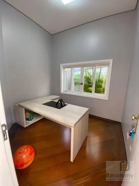 Foto 8 de Casa de Condomínio com 3 quartos à venda, 400m2 em Santana De Parnaiba - SP