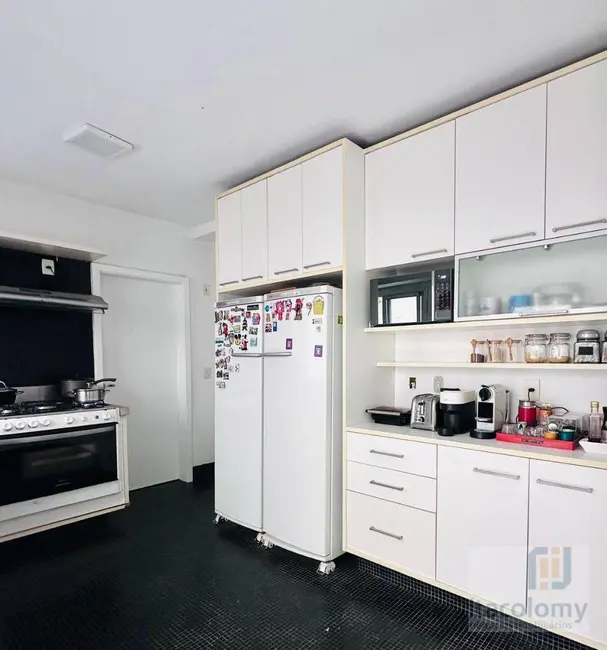 Foto 6 de Casa de Condomínio com 3 quartos à venda, 290m2 em Tamboré, Santana De Parnaiba - SP