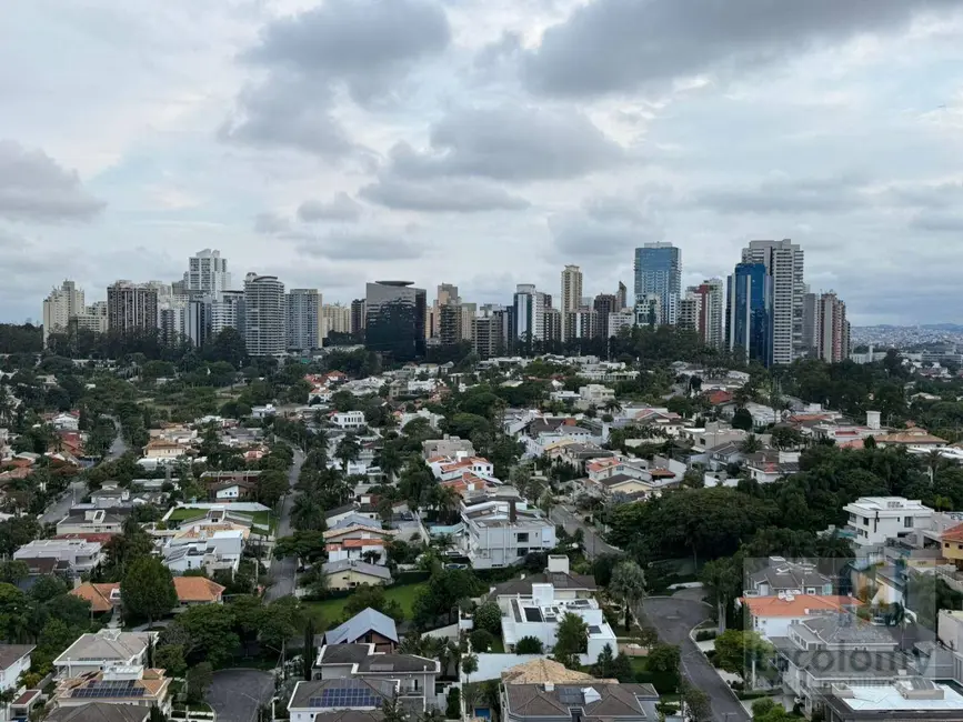 Foto 2 de Apartamento com 3 quartos para alugar, 180m2 em Empresarial 18 do Forte, Barueri - SP