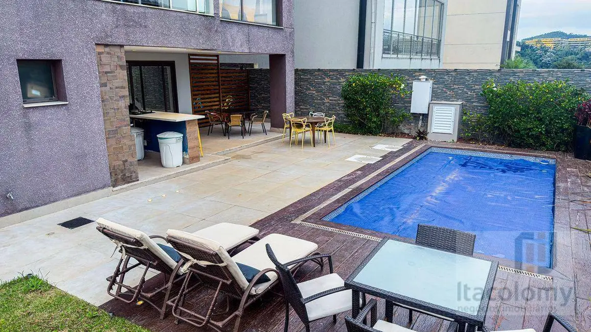 Casa de Condomínio com 4 quartos para alugar, 420m2 em Tamboré, Santana De Parnaiba - SP - imagem 1 Foto 1 de Casa de Condomínio com 4 quartos para alugar, 420m2 em Tamboré, Santana De Parnaiba - SP