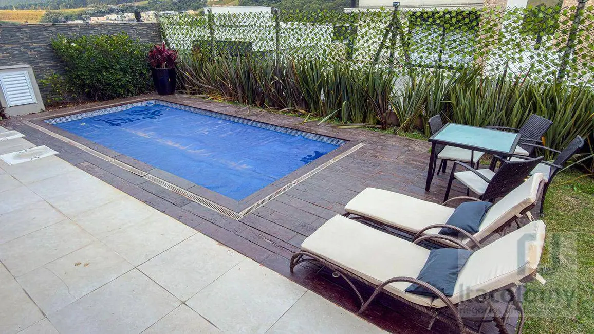 Casa de Condomínio com 4 quartos para alugar, 420m2 em Tamboré, Santana De Parnaiba - SP - imagem 2 Foto 2 de Casa de Condomínio com 4 quartos para alugar, 420m2 em Tamboré, Santana De Parnaiba - SP